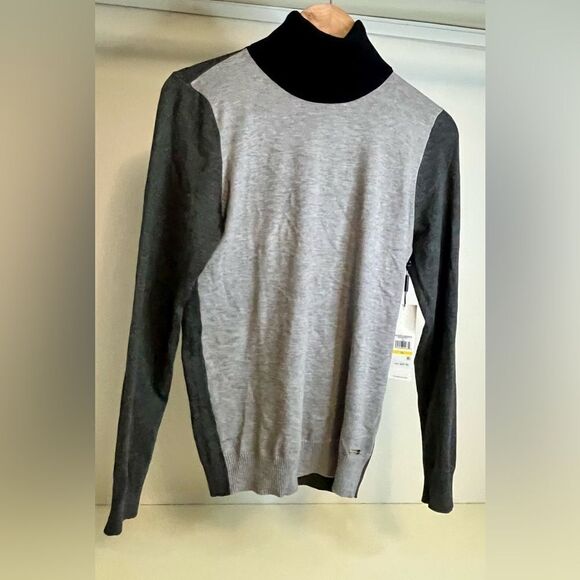 NWT- Tri-colored Calvin Klein Turtleneck Sweater- Medium - Picture 3 of 5